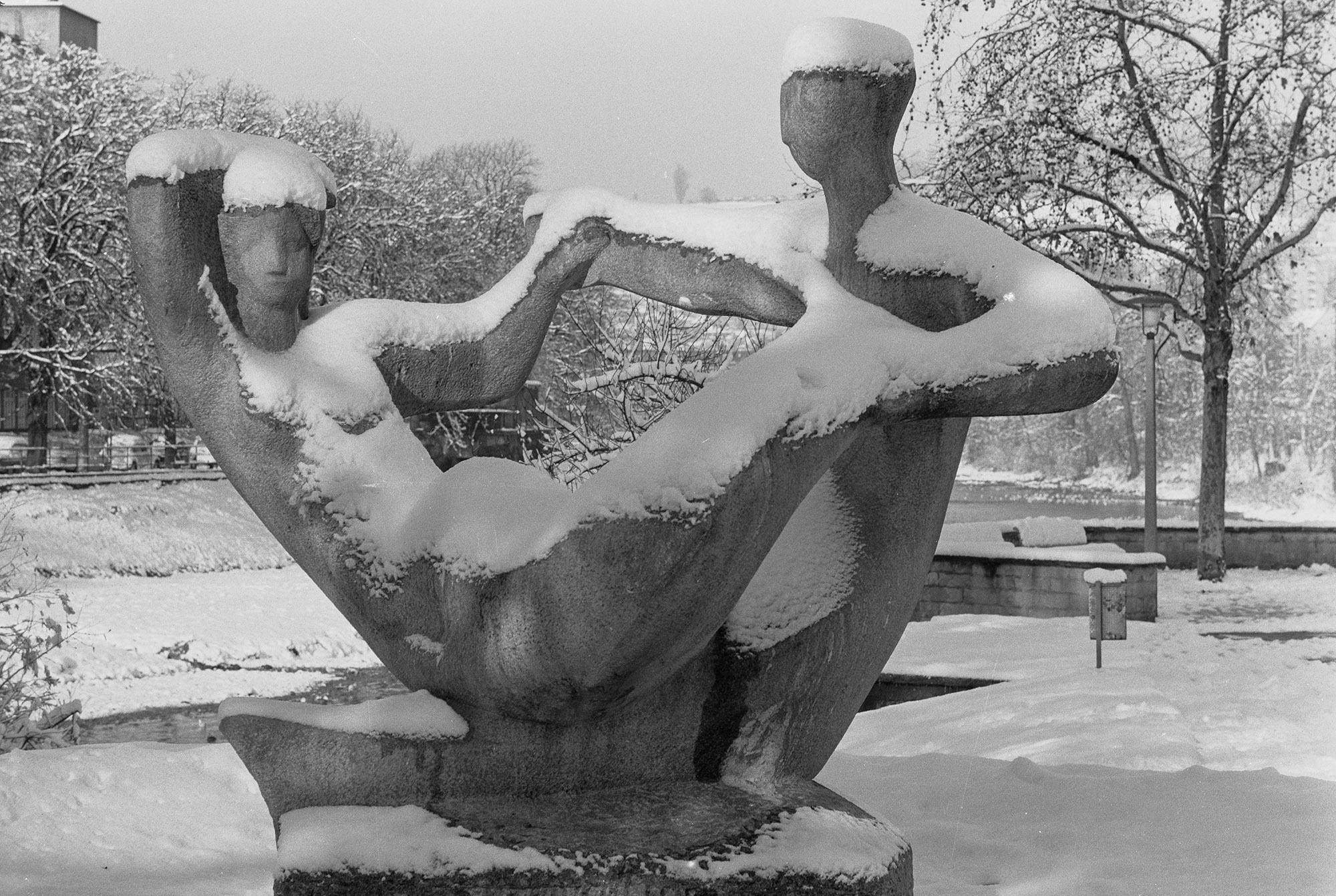 Fountain sculpture 